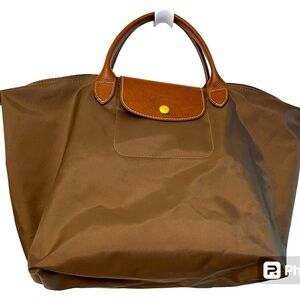 Green Longchamp hand bag, excellent condition